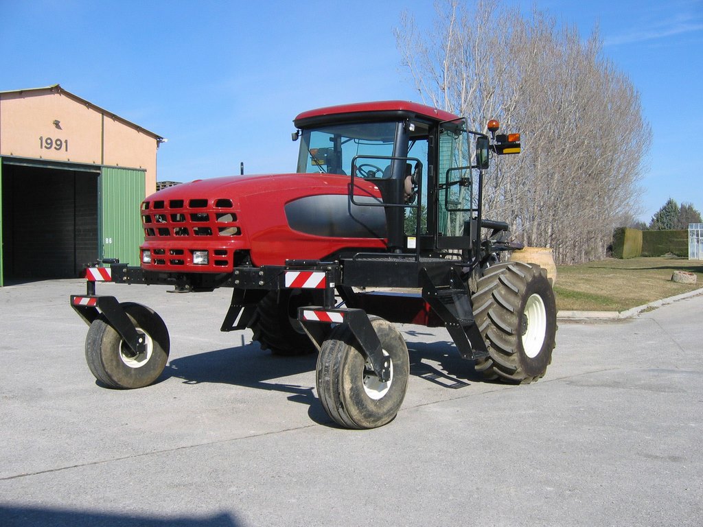 Agricultural or forestry vehicles